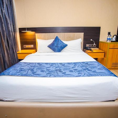 Days Hotel Dhaka Zewnętrze zdjęcie