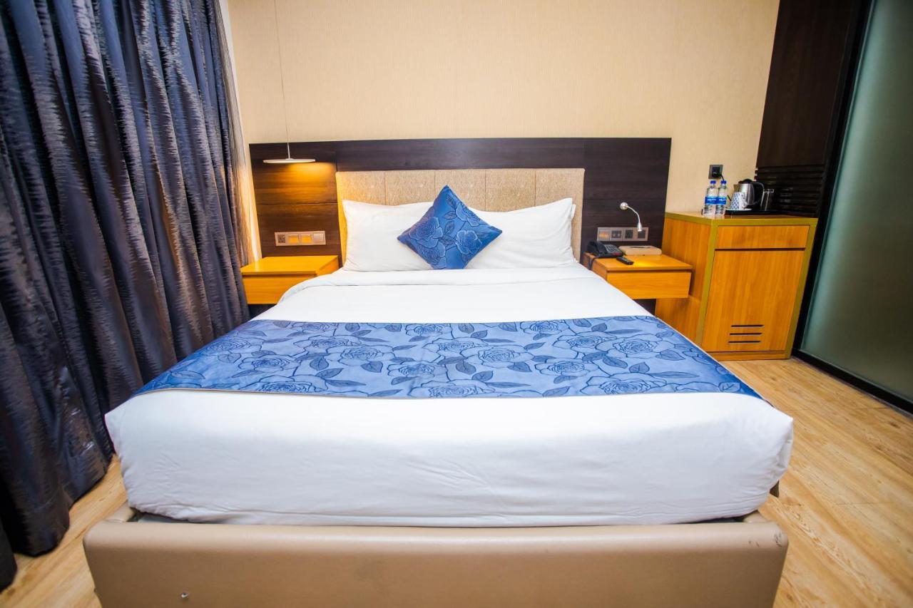 Days Hotel Dhaka Zewnętrze zdjęcie
