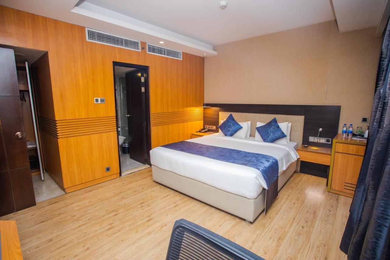 Days Hotel Dhaka Zewnętrze zdjęcie