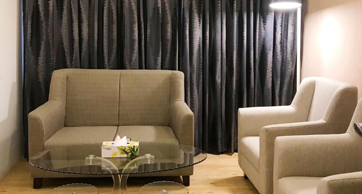 Days Hotel Dhaka Zewnętrze zdjęcie